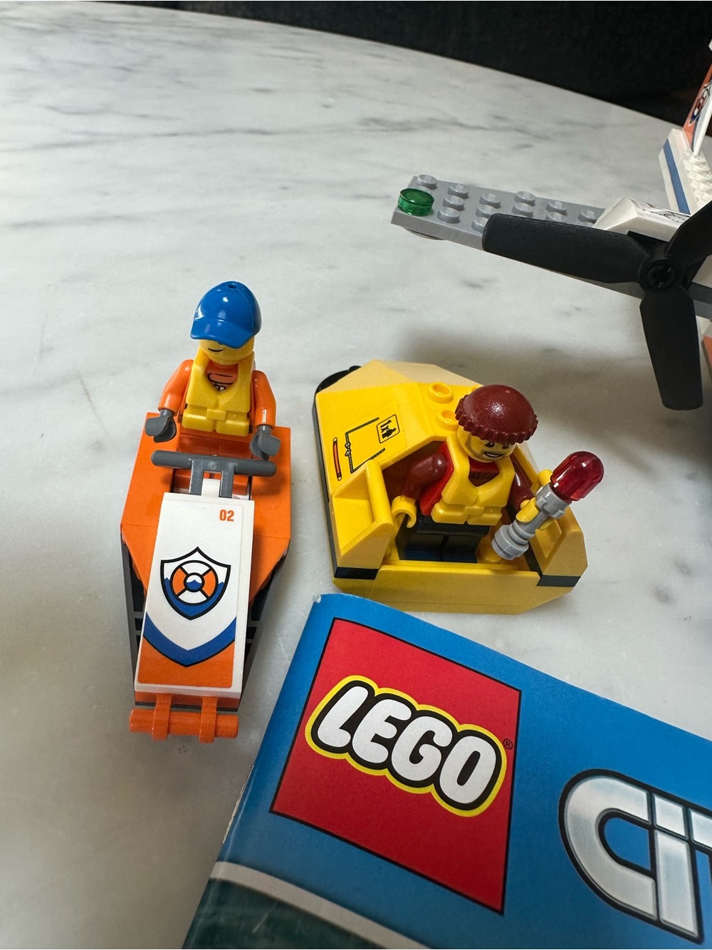 LEGO City 60164 Coast Guard Seaplane Rescue *Near-Complete Set - Picture 2 of 5